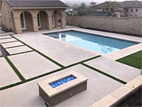 Pools/Water Features